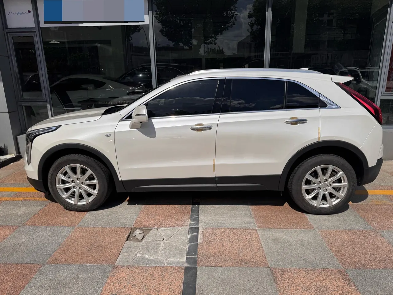 Cadillac 2021 XT4 2.0T 28T Two-Drive Technical Automatic Gear 9
