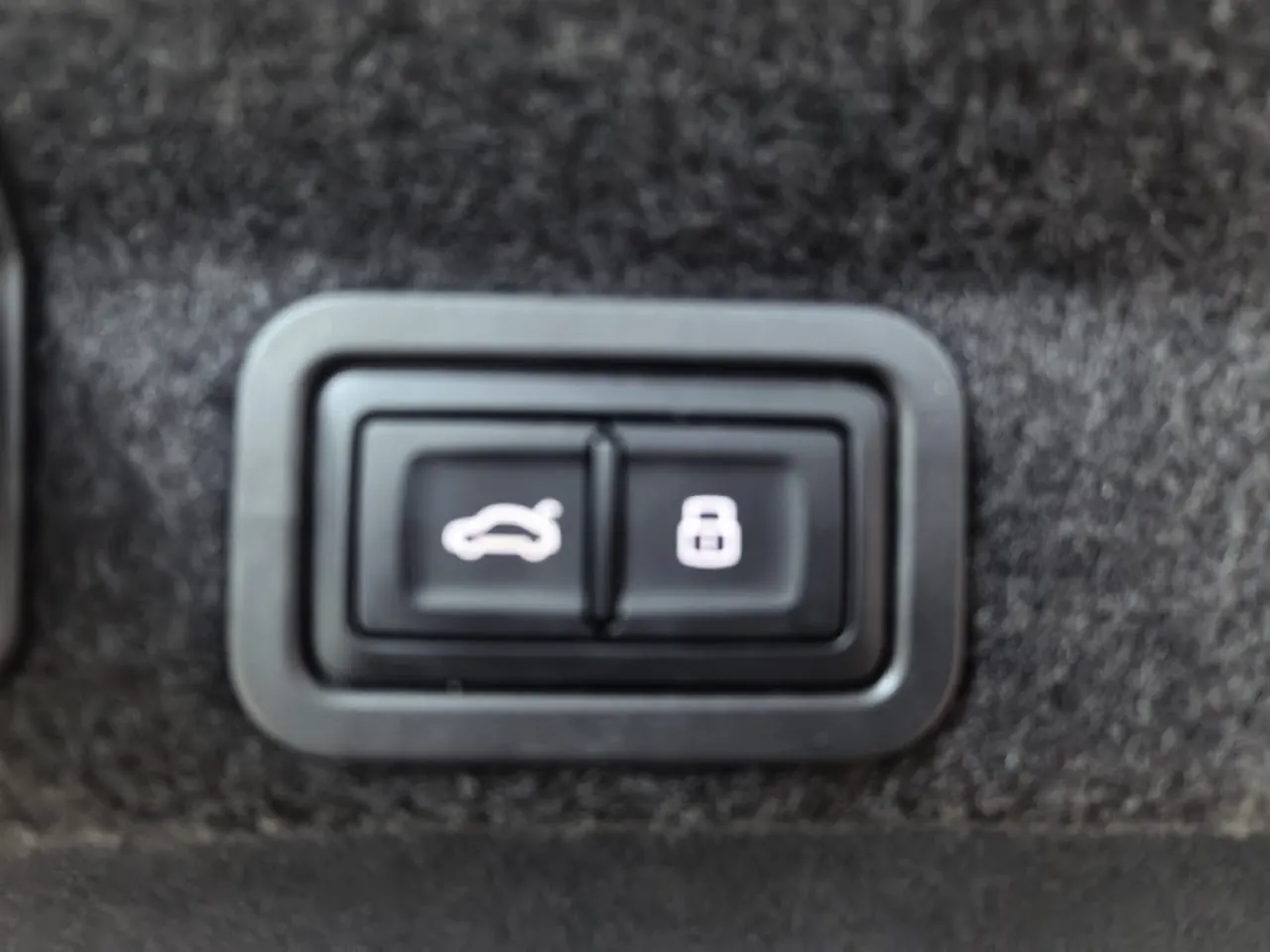 Cadillac 2020 CT4 2.0T 28T fashion automatic gear 5