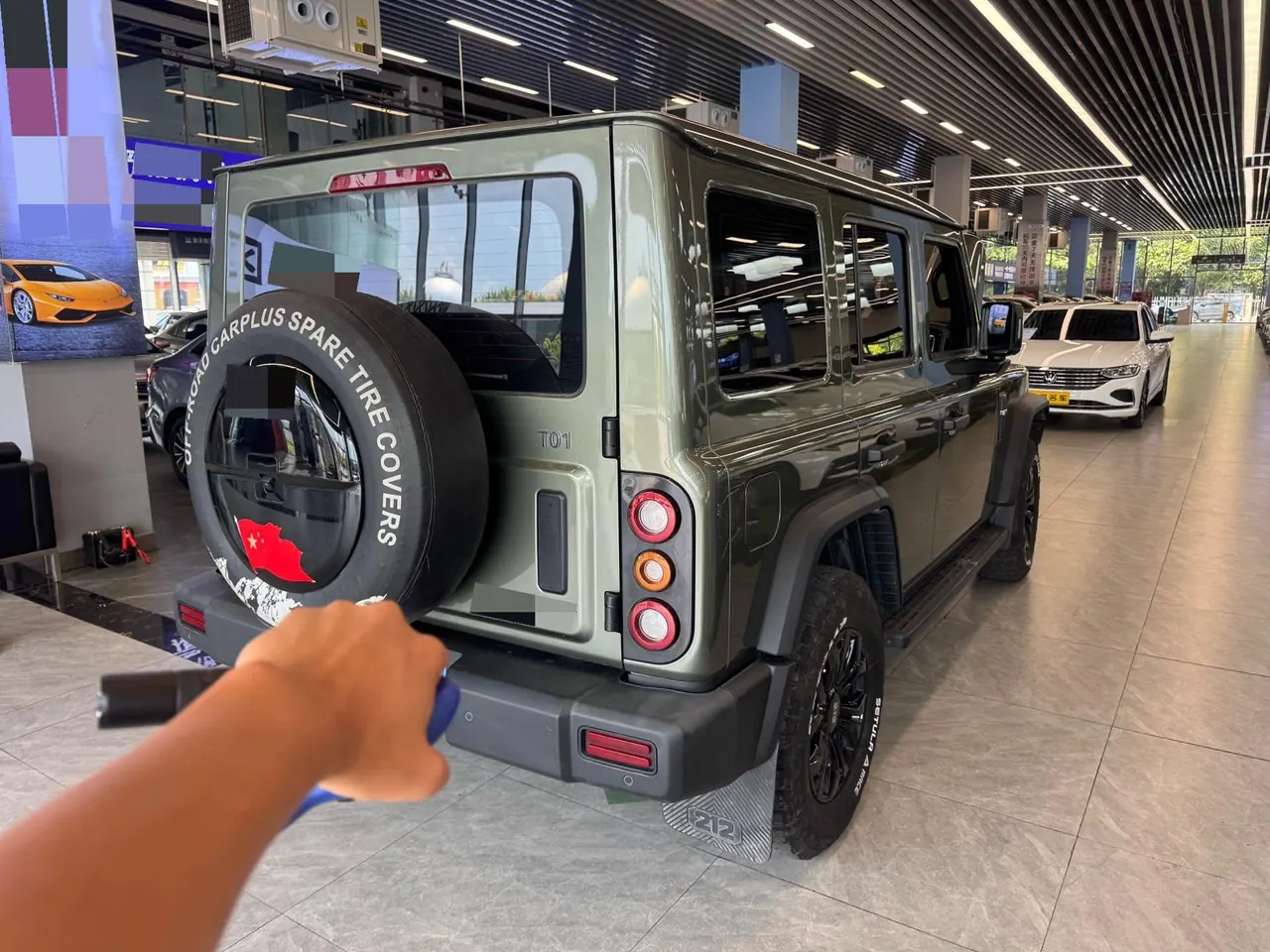 212 2024 T01 2.0T Explorer Automatic 2