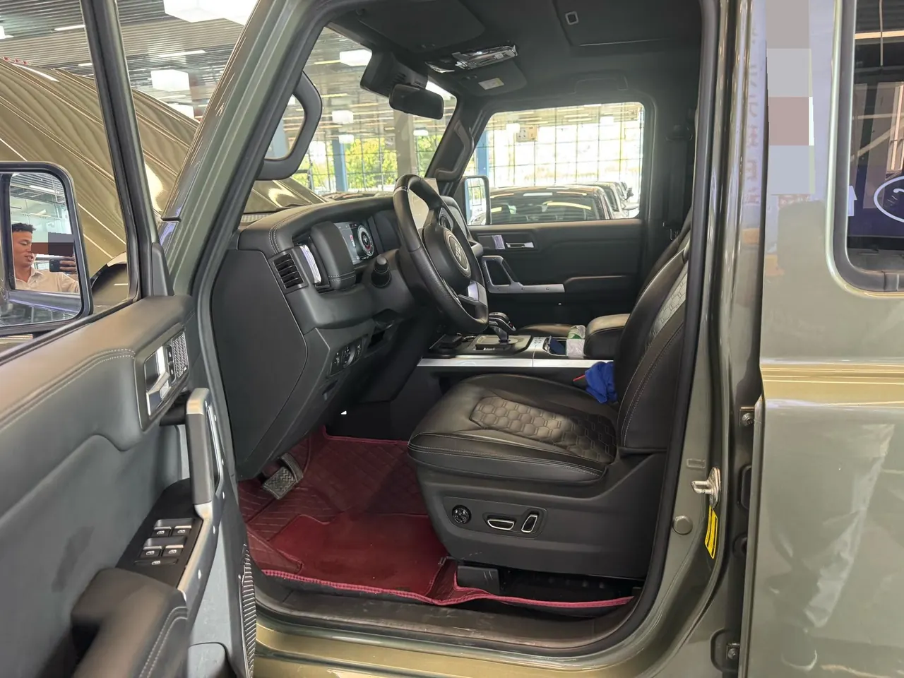 212 2024 T01 2.0T Explorer Automatic 5