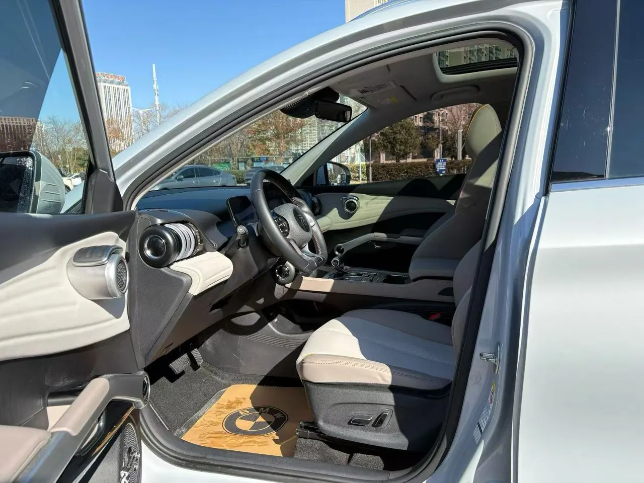 BYD Yuan PLUS 2022 Yuan PLUS 430KM Honorable Automatic Gear 2