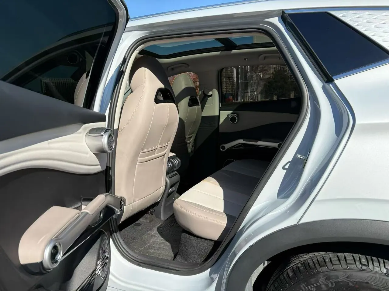 BYD Yuan PLUS 2022 Yuan PLUS 430KM Honorable Automatic Gear 4