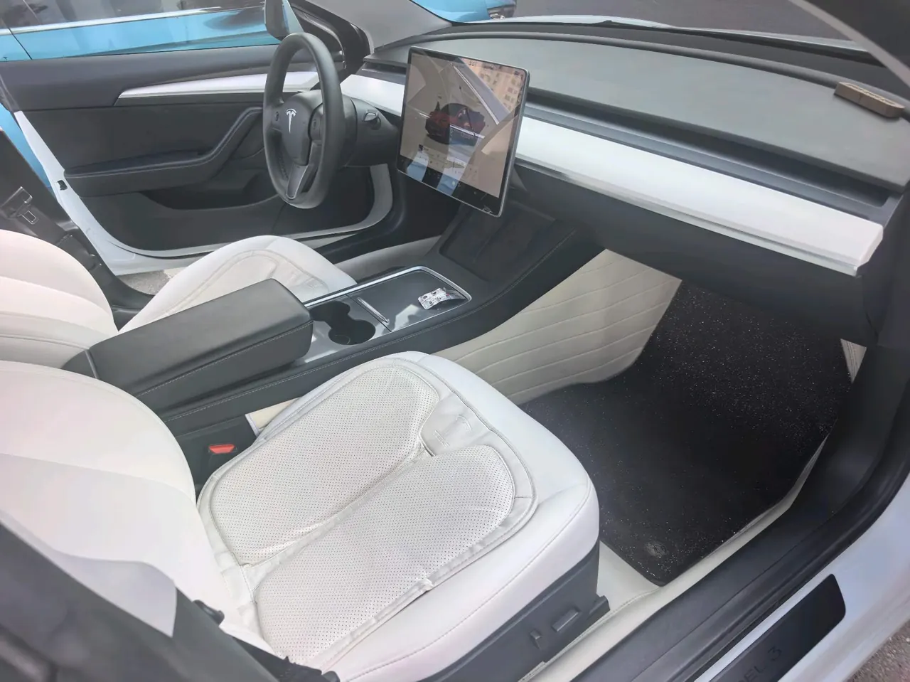 Tesla 2022 Model 3 rear-wheel drive version of automatic transmission 6