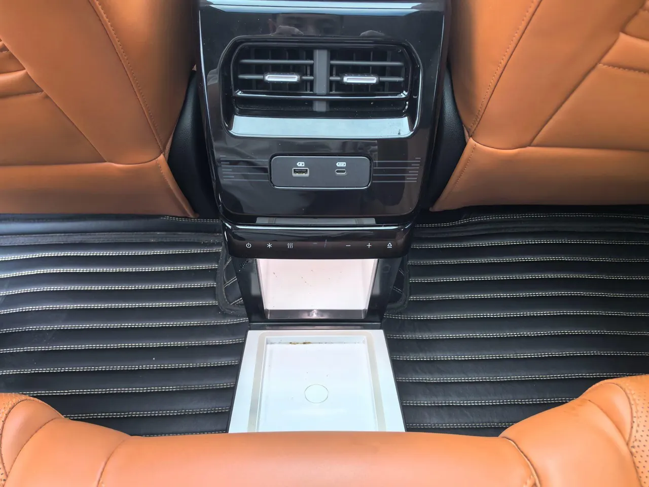 Jetour 2024 Shanhai L7 1.5T 120km MAX 7 automatic gear 7