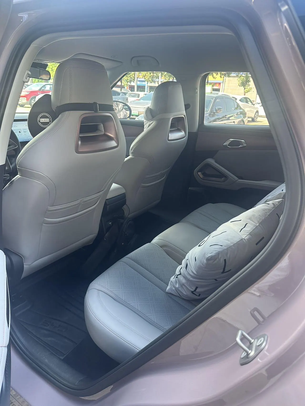 BYD 2024 Yuan UP 301KM Leading Automatic Gear 4