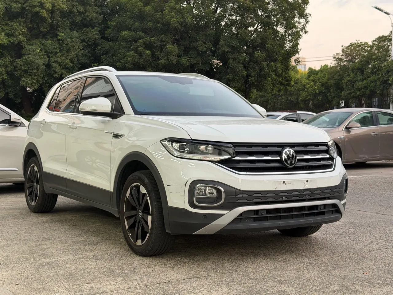 Volkswagen 2021 Shadow 1.5 30th Anniversary Edition Automatic Gear 2