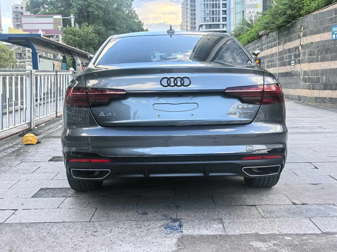 Audi 2024 A4L 2.0TFSI 40TFSI Deluxe Dynamic Automatic 5