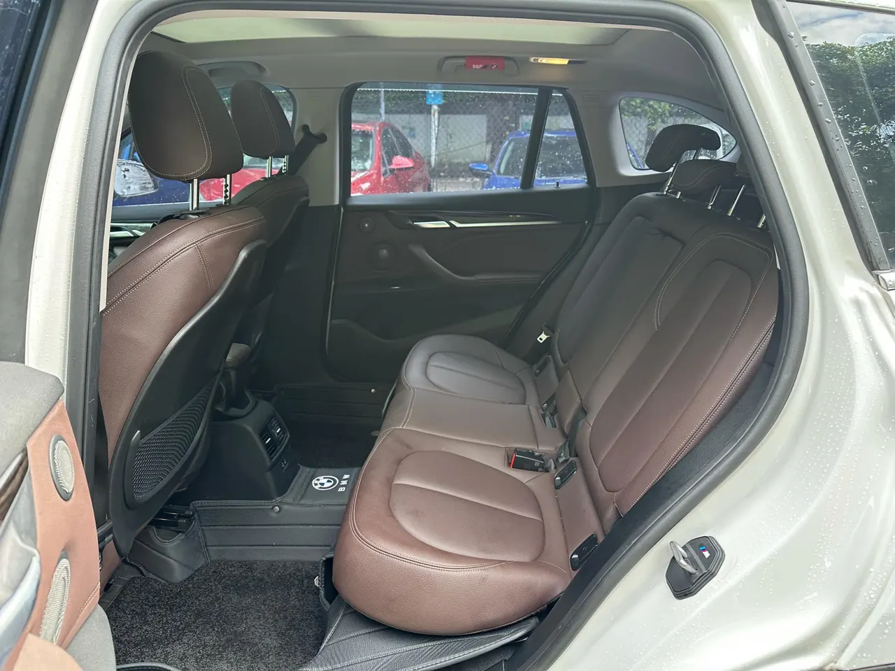 BMW 2022 X1 xDrive25Li 2.0T exclusive automatic gear 4