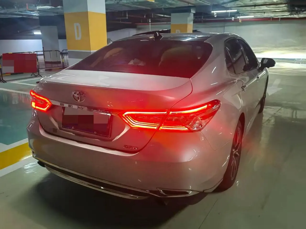 Toyota 2021 Camry 2.5G Deluxe Edition Automatic Gear 5