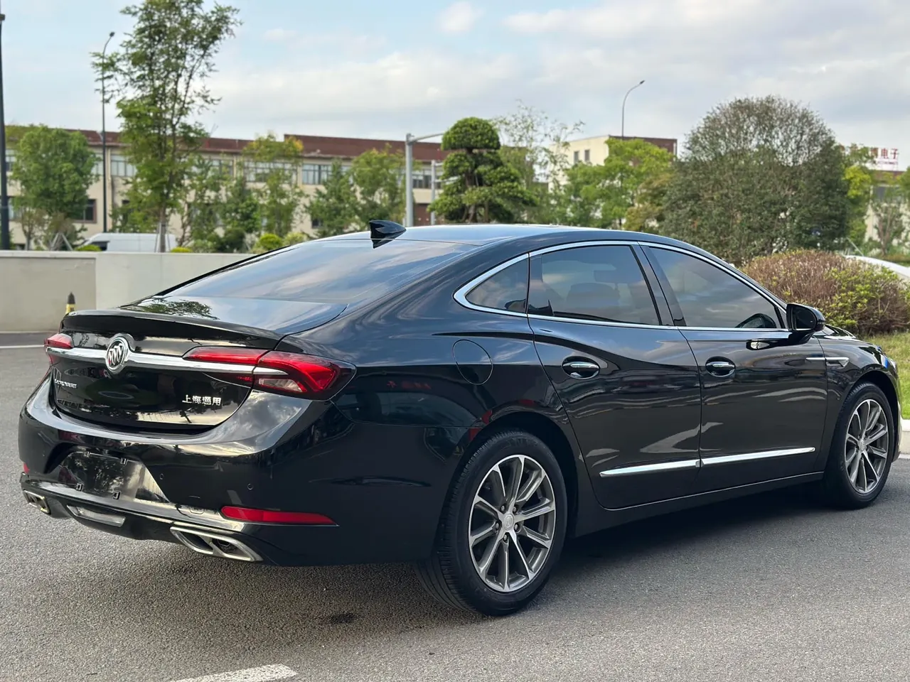 Buick 2021 LaCrosse 2.0T 652T Honorable Automatic 3