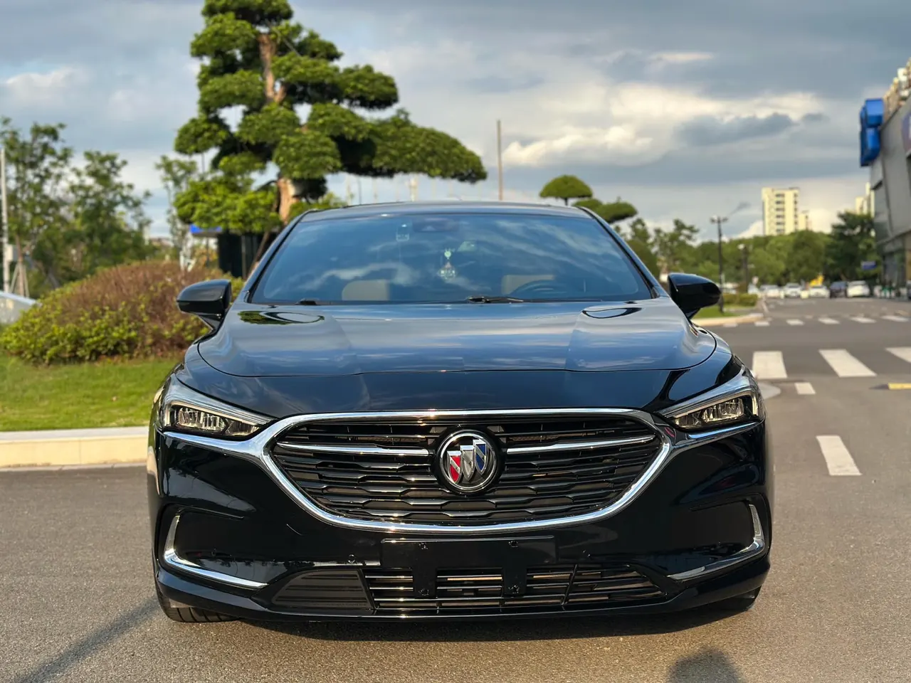 Buick 2021 LaCrosse 2.0T 652T Honorable Automatic 9
