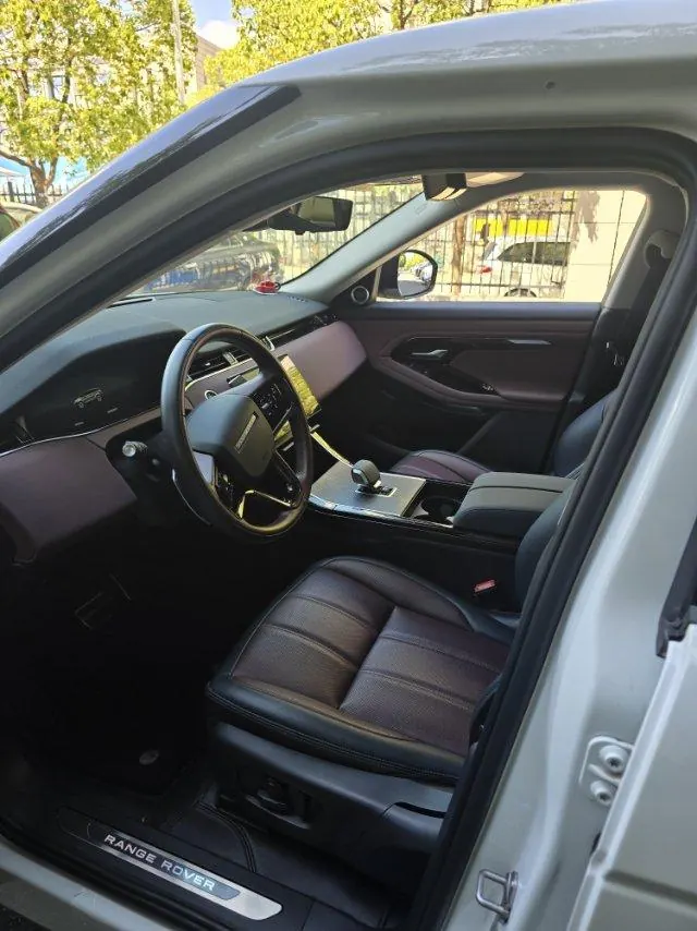 Land Rover 2023 Range Rover Aurora L 48V 2.0T 249PS Deluxe Automatic Gear 4