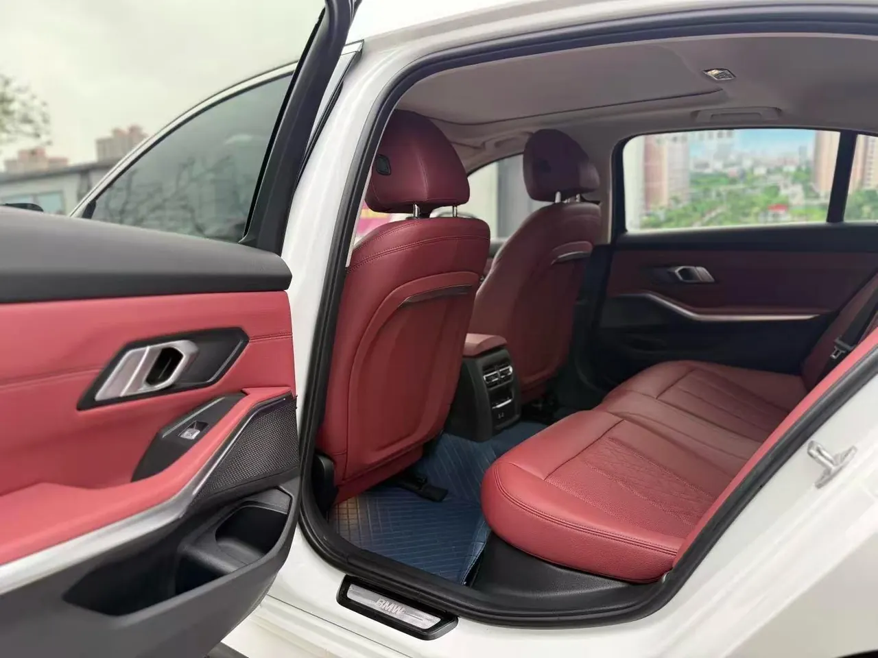 BMW 2022 i3 eDrive 35L automatic gear 6