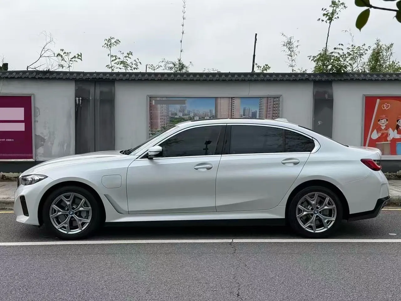 BMW 2022 i3 eDrive 35L automatic gear 7