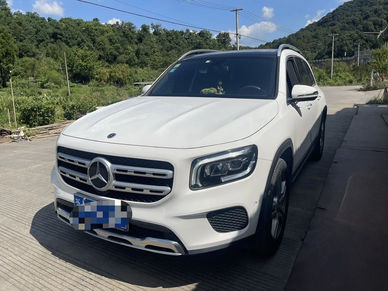 Mercedes Benz 2022 GLB 200 1.3T Dynamic (Modified) Automatic Gear - View 1