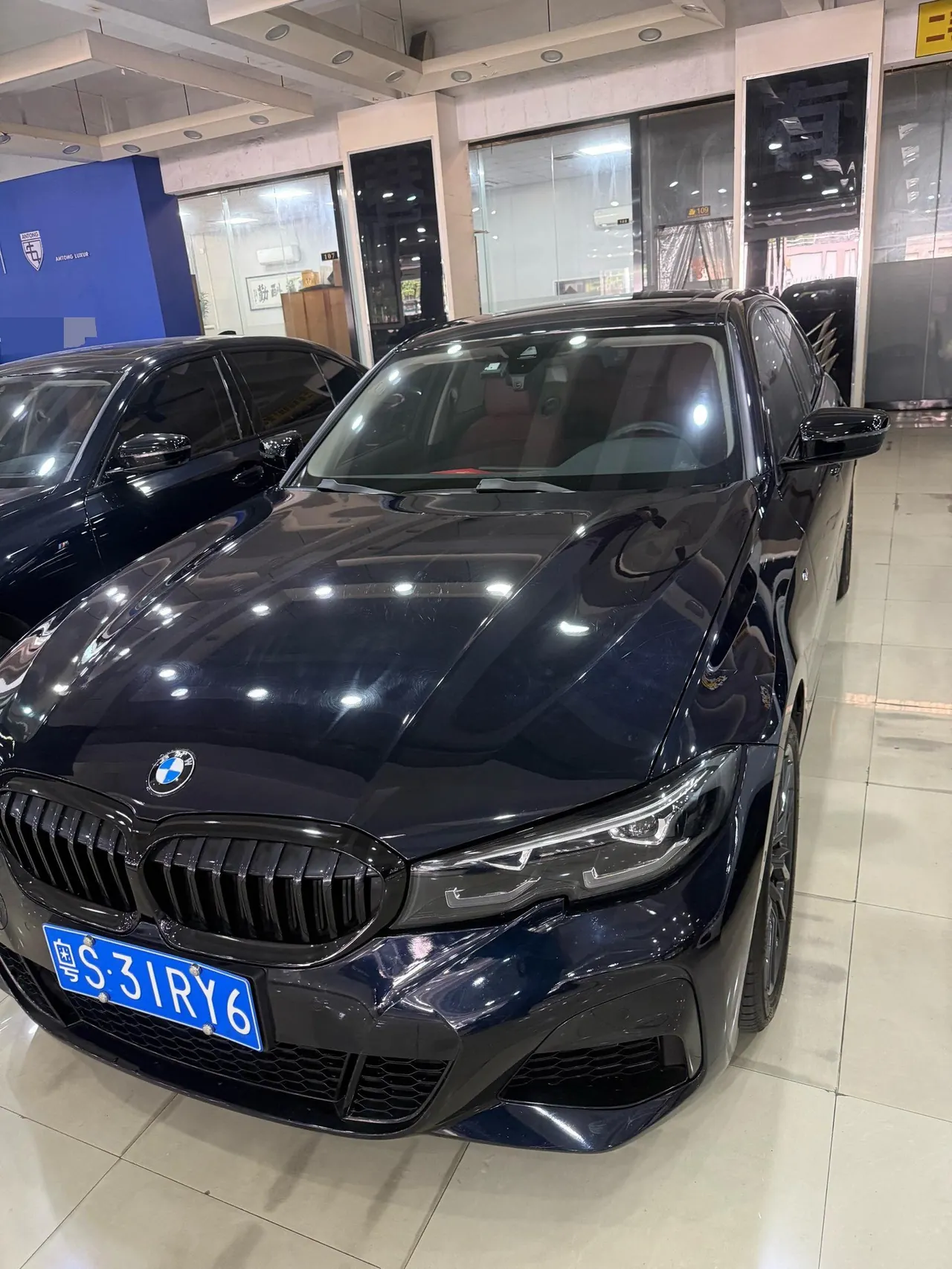 BMW 3 Series 2022 325i 2.0T M Sports Obsidian Night Kit (Changed) Automatic Gear - View 1