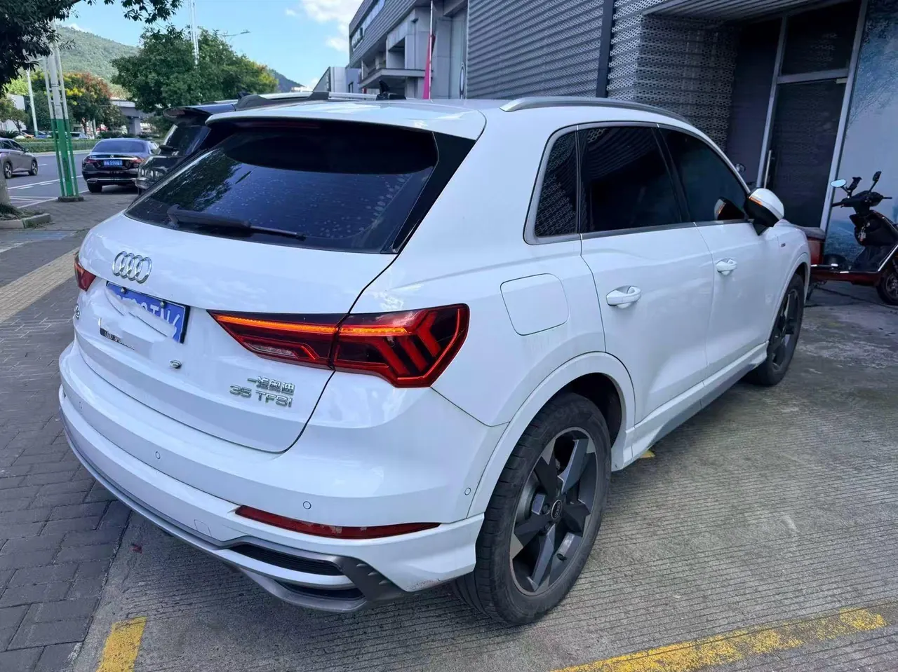 Audi 2023 Q3 1.5TFSI 35TFSI Fashion Dynamic Automatic 5