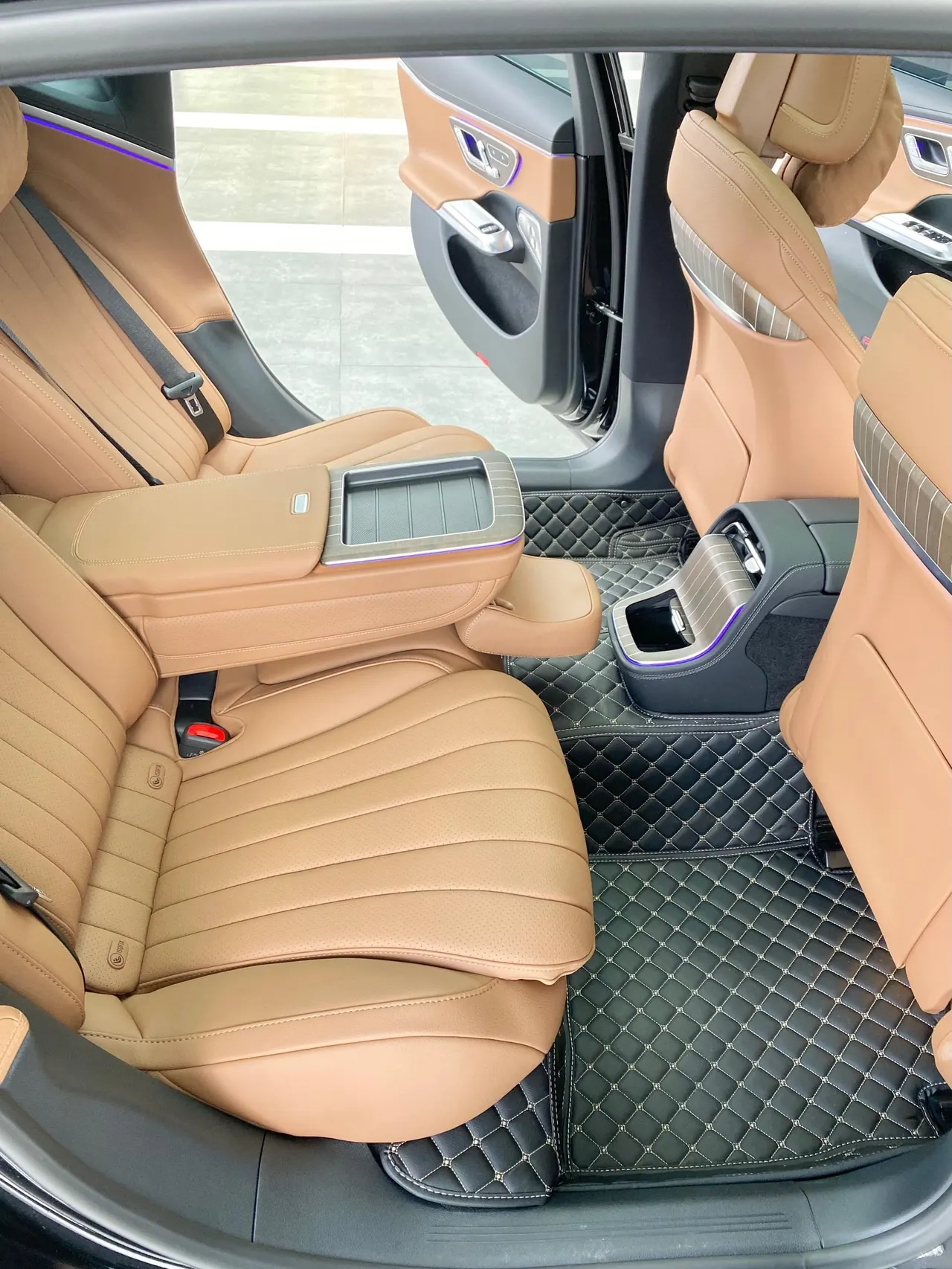 Mercedes Benz E-Class 2026 model E 300 L 48V 2.0T Luxury Edition Automatic 6