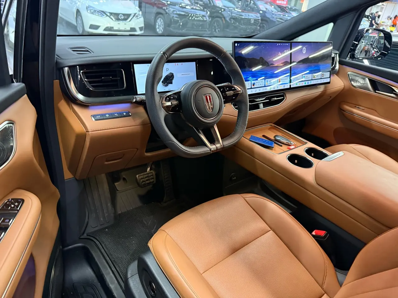 HongQi 2026 HQ9 PHEV 2.0T 4WD Premium Edition Automatic Gear 2
