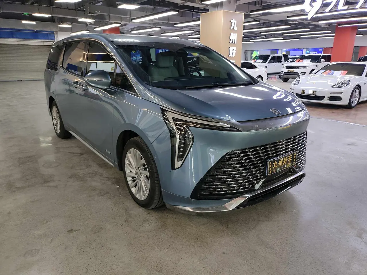 Buick 2023 Century 48V 2.0T Yunshi Edition 7-seat Automatic Gear 2