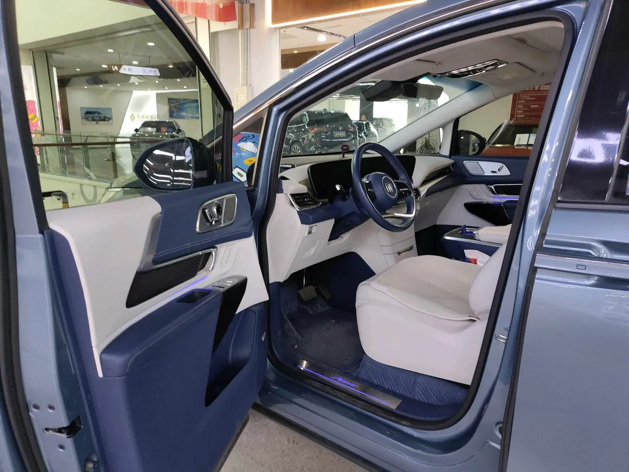 Buick 2023 Century 48V 2.0T Yunshi Edition 7-seat Automatic Gear 5