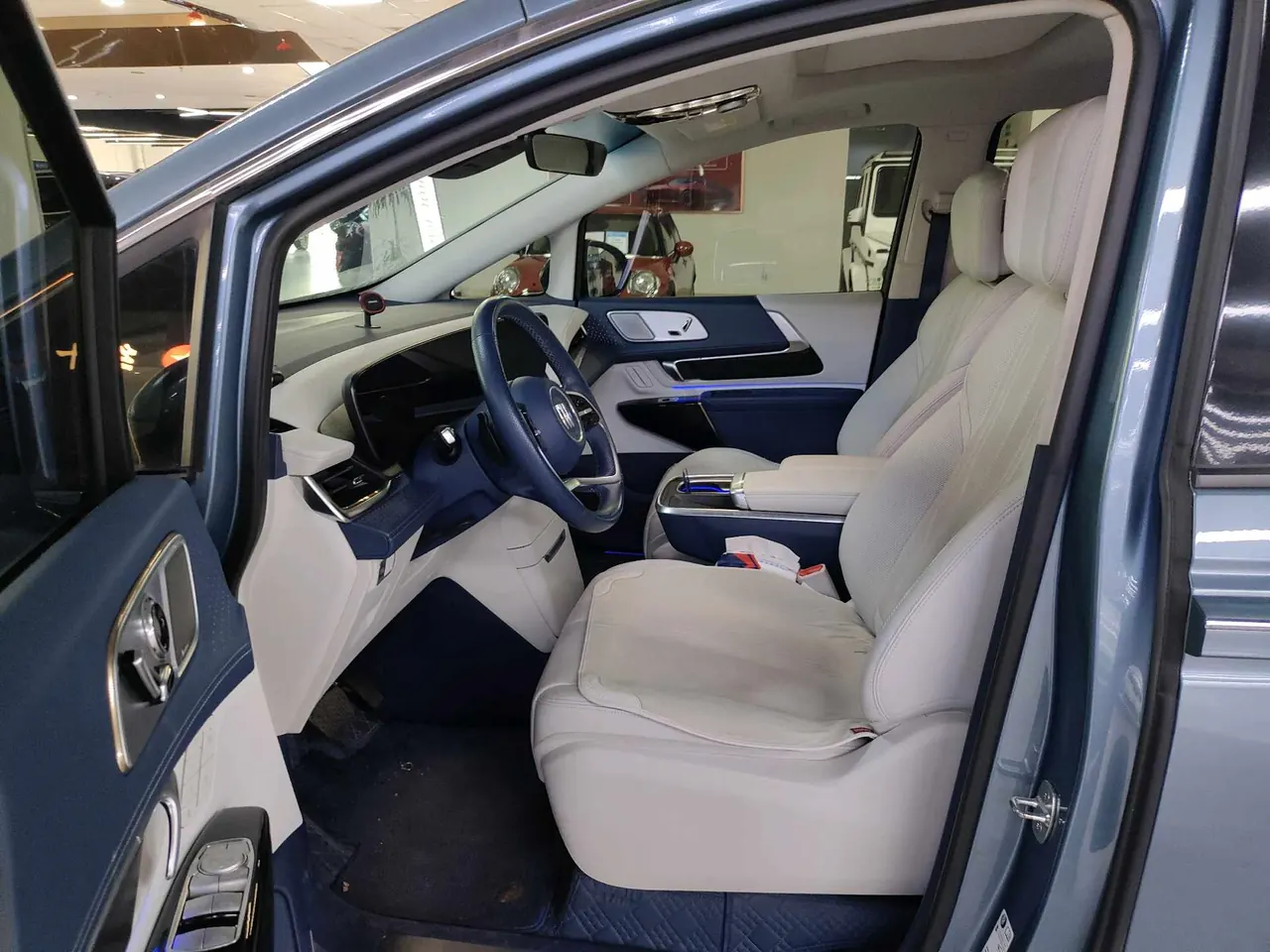 Buick 2023 Century 48V 2.0T Yunshi Edition 7-seat Automatic Gear 6