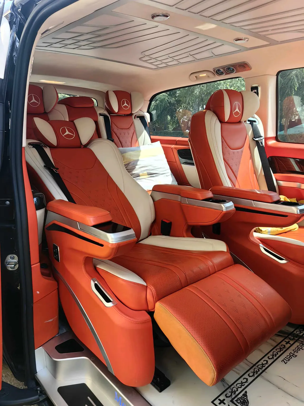 Mercedes Benz 2021 Vito 2.0T Elite Edition 7-seat Automatic Gear 2