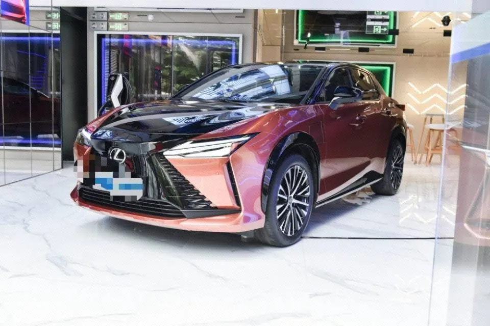打开图片灯箱:Lexus RZ New Energy (Imported) 2023 RZ 450e Four-wheel Drive Longitudinal Gear