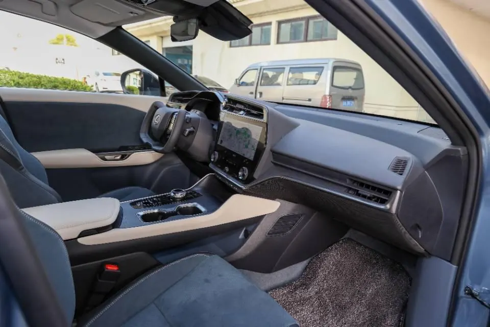 Lexus RZ New Energy (Imported) 2023 RZ 450e Four-wheel Drive Longitudinal Gear 5
