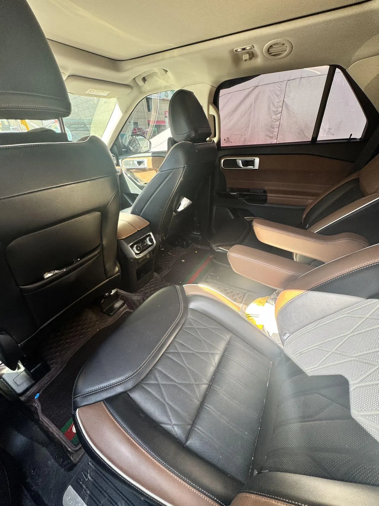 Ford 2023 Explorer 2.3T EcoBoost 285 Four-wheel Drive Titanium Edition 6-seat Automatic Gear 4