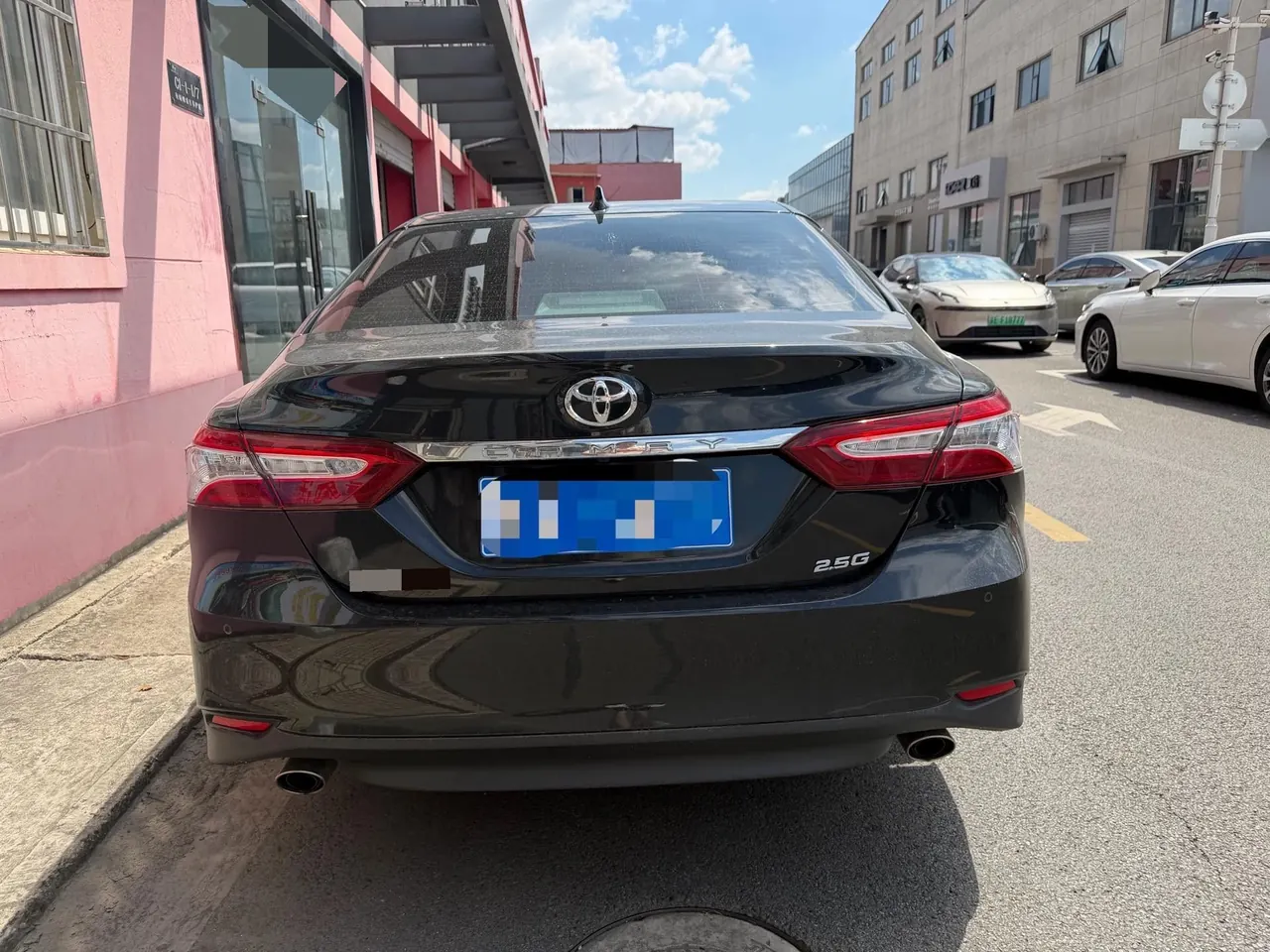 Toyota 2021 Camry 2.5G Deluxe Edition Automatic Gear 4
