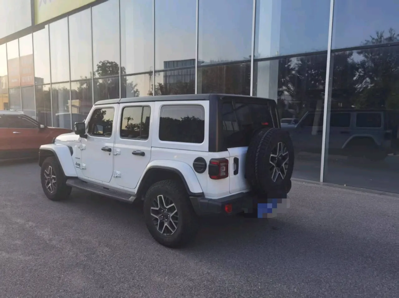 Jeep herdsman (imported) 2024 herdsman 2.0T Sahara four-door automatic gear 7