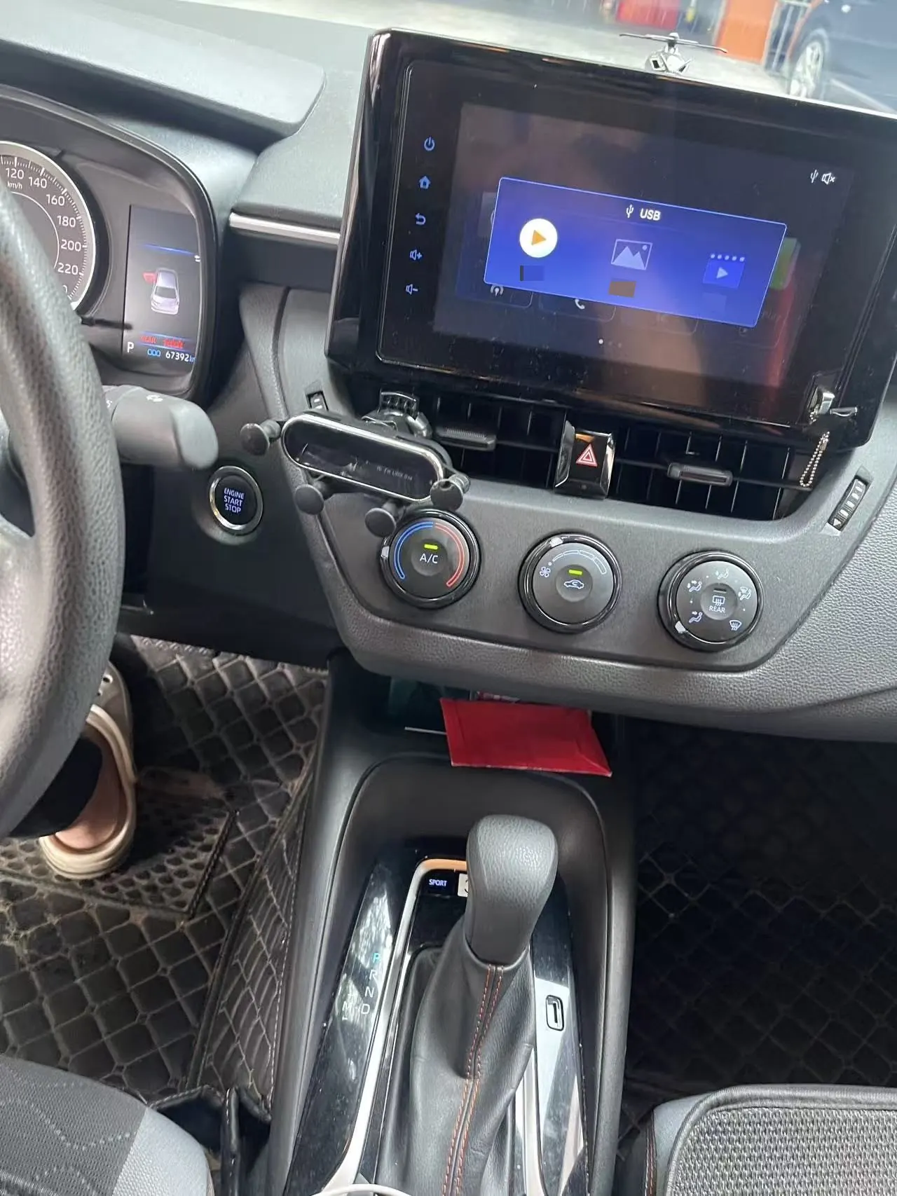 Toyota 2022 corolla 1.2T stepless pioneer PLUS version automatic gear 10