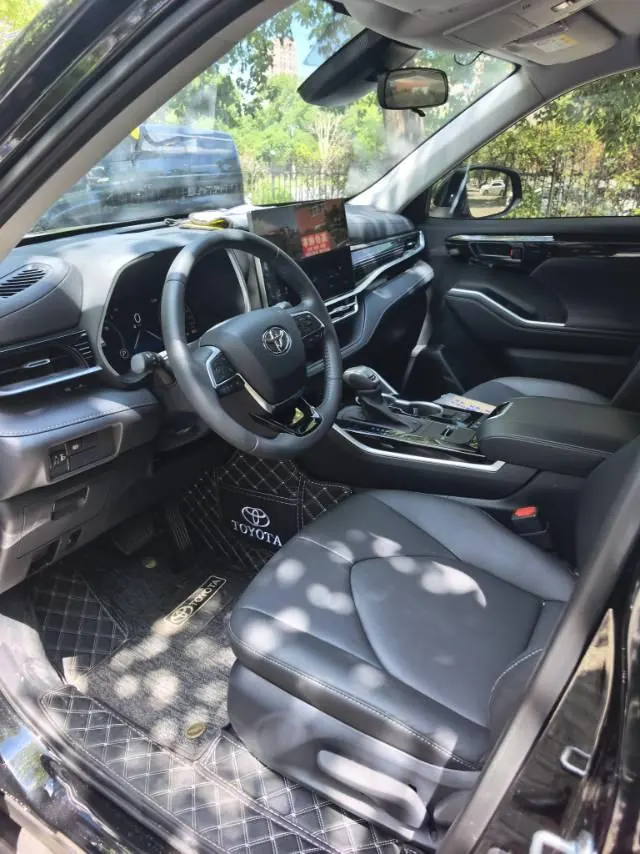 Toyota 2026 Highlander Dual Engine 2.5 Stepless Intelligent Electric Hybrid Two-Drive Elite Edition 5-seat Automatic Transmission 4