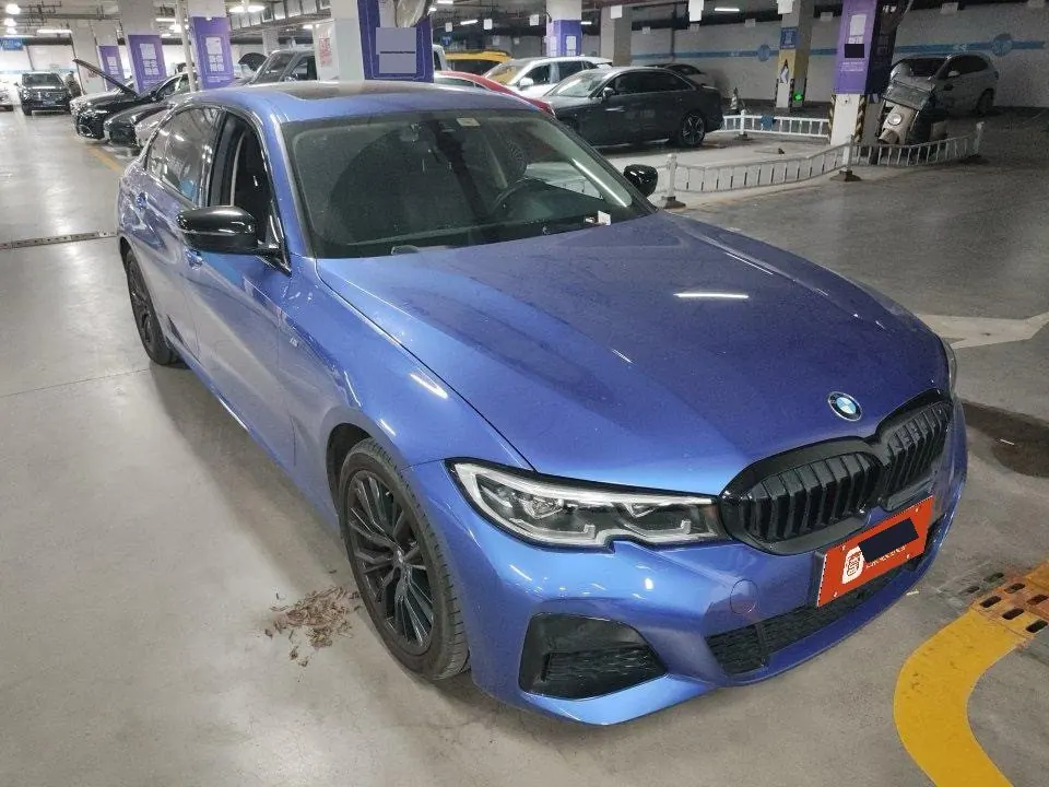 BMW 3 Series 2021 325Li 2.0T M Sports Obsidian Night Suit Automatic Gear 4