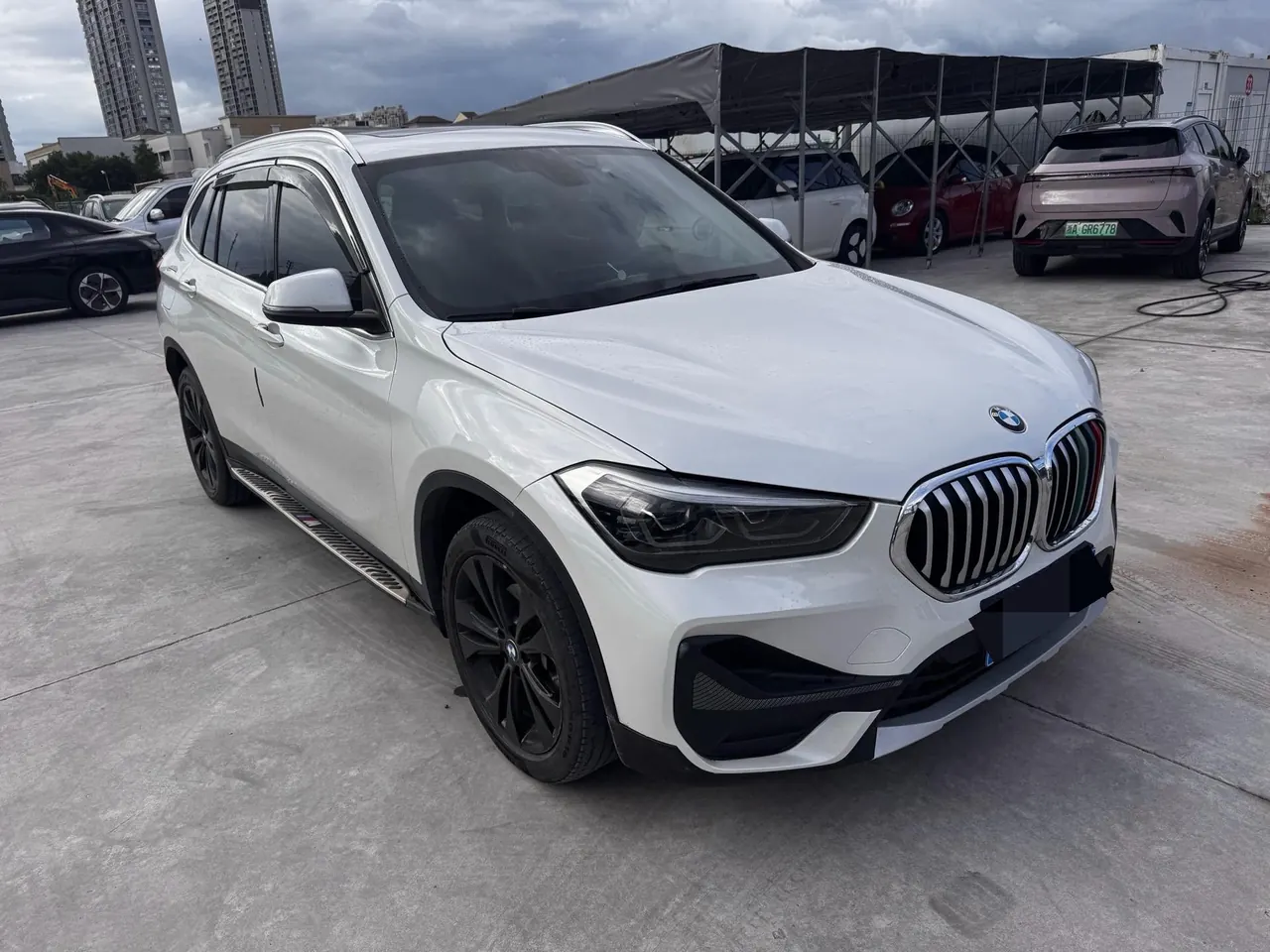 BMW 2021 X1 sDrive20Li 1.5T exclusive automatic gear 3