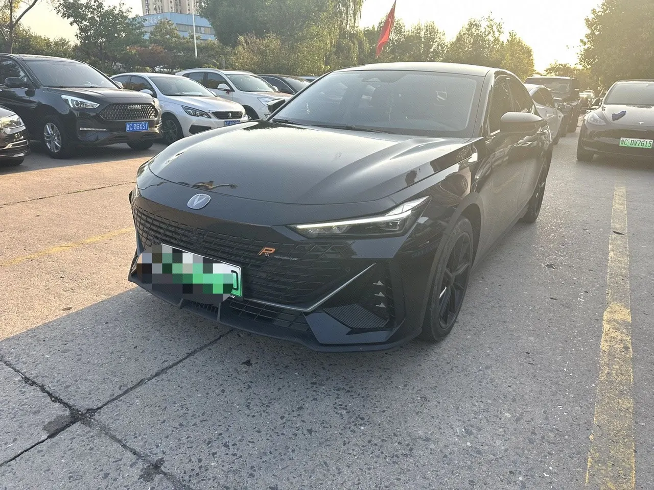 ChangAn 2023 UNI-V Smart Electric iDD 1.5T 113km Smart Auto - View 1