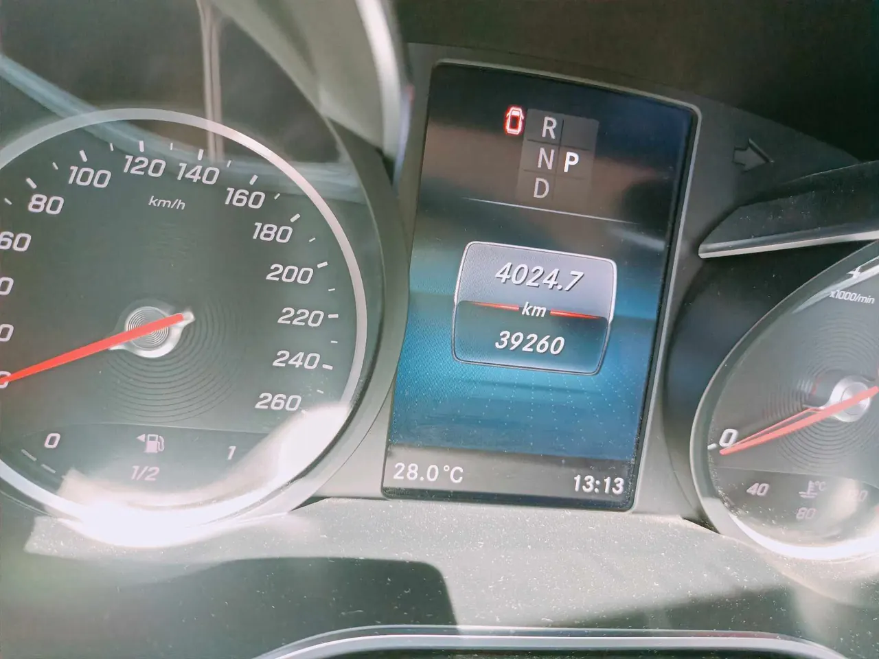 Mercedes Benz V 2021V 260 L 2.0T Deluxe Edition Automatic Gear 10