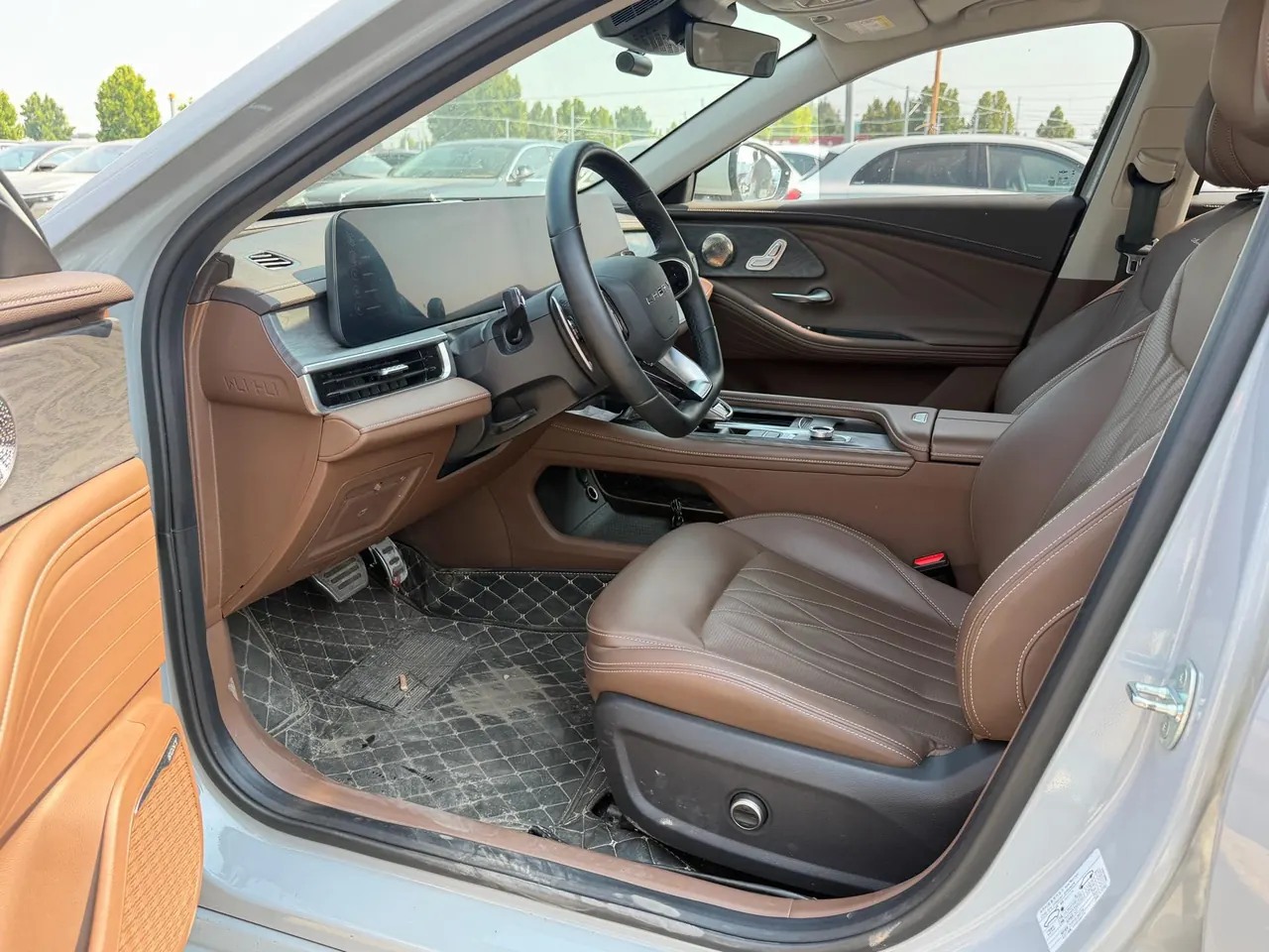 Chery 2023 Erez 8 2.0T High Energy Edition Automatic Gear 4