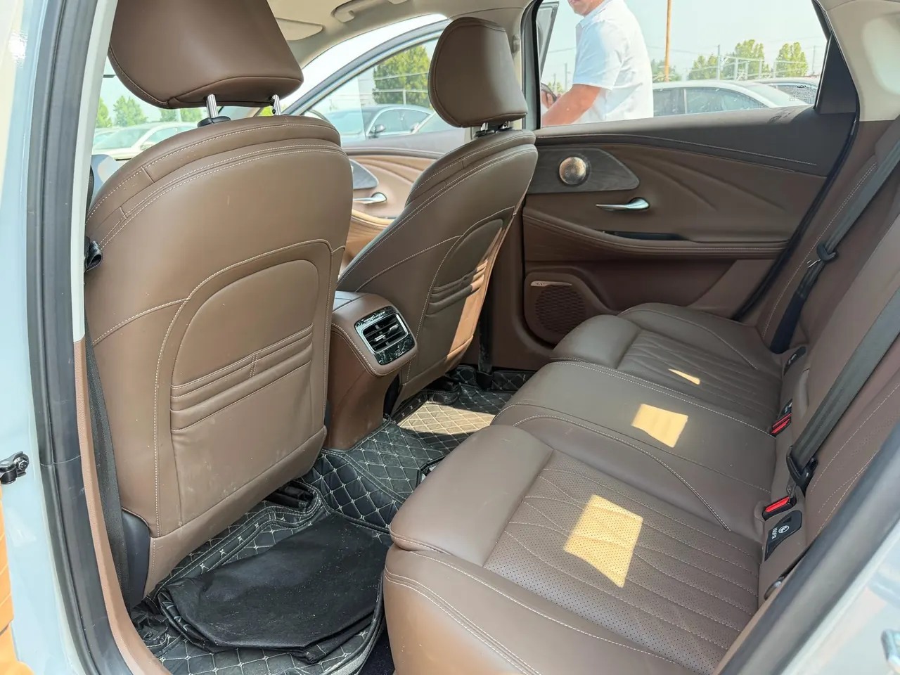 Chery 2023 Erez 8 2.0T High Energy Edition Automatic Gear 5