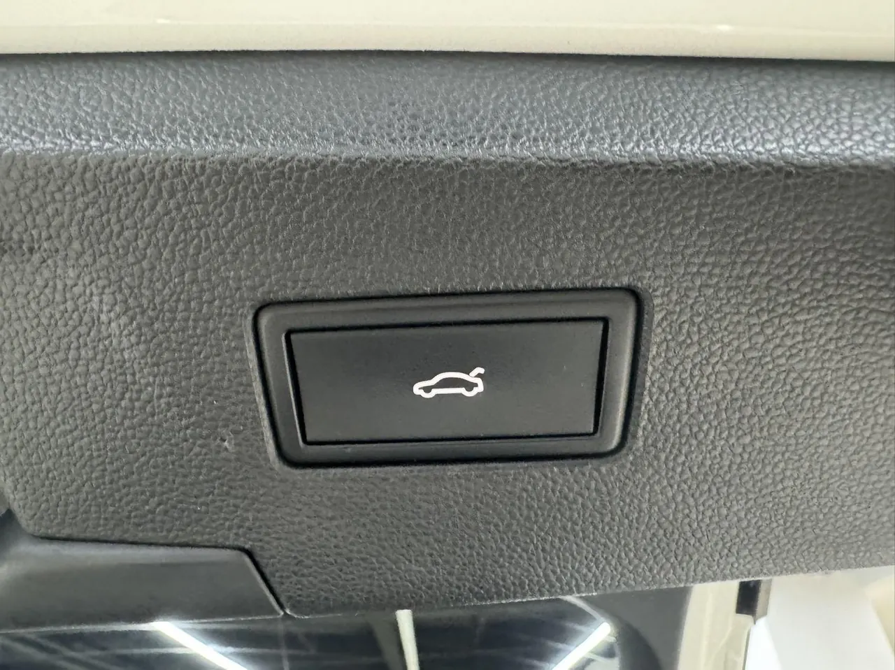 Volkswagen 2021 Tiguan X 2.0TSI 330TSI Two-Drive Ultimate Automatic Gear 11