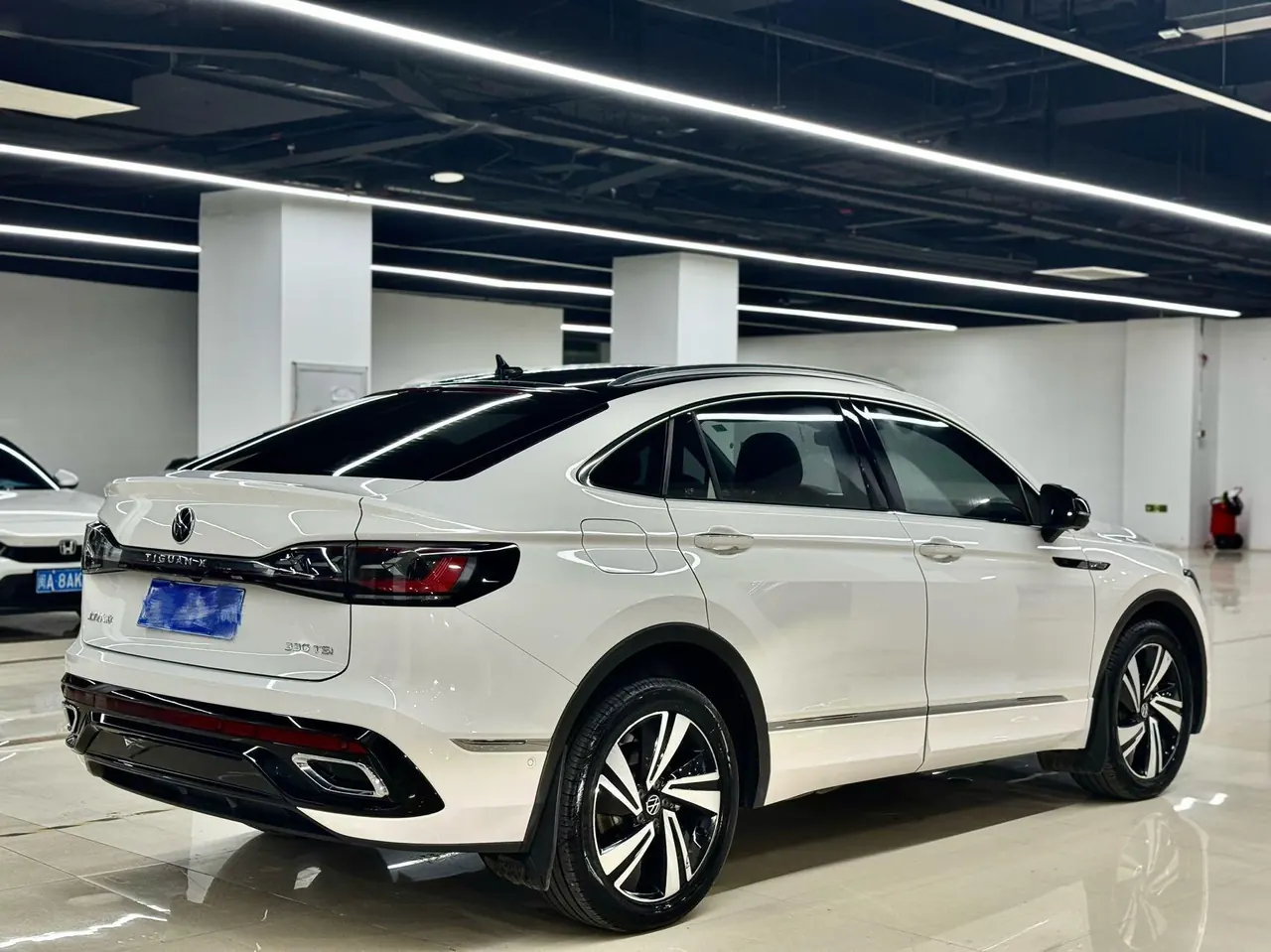 Volkswagen 2021 Tiguan X 2.0TSI 330TSI Two-Drive Ultimate Automatic Gear 17
