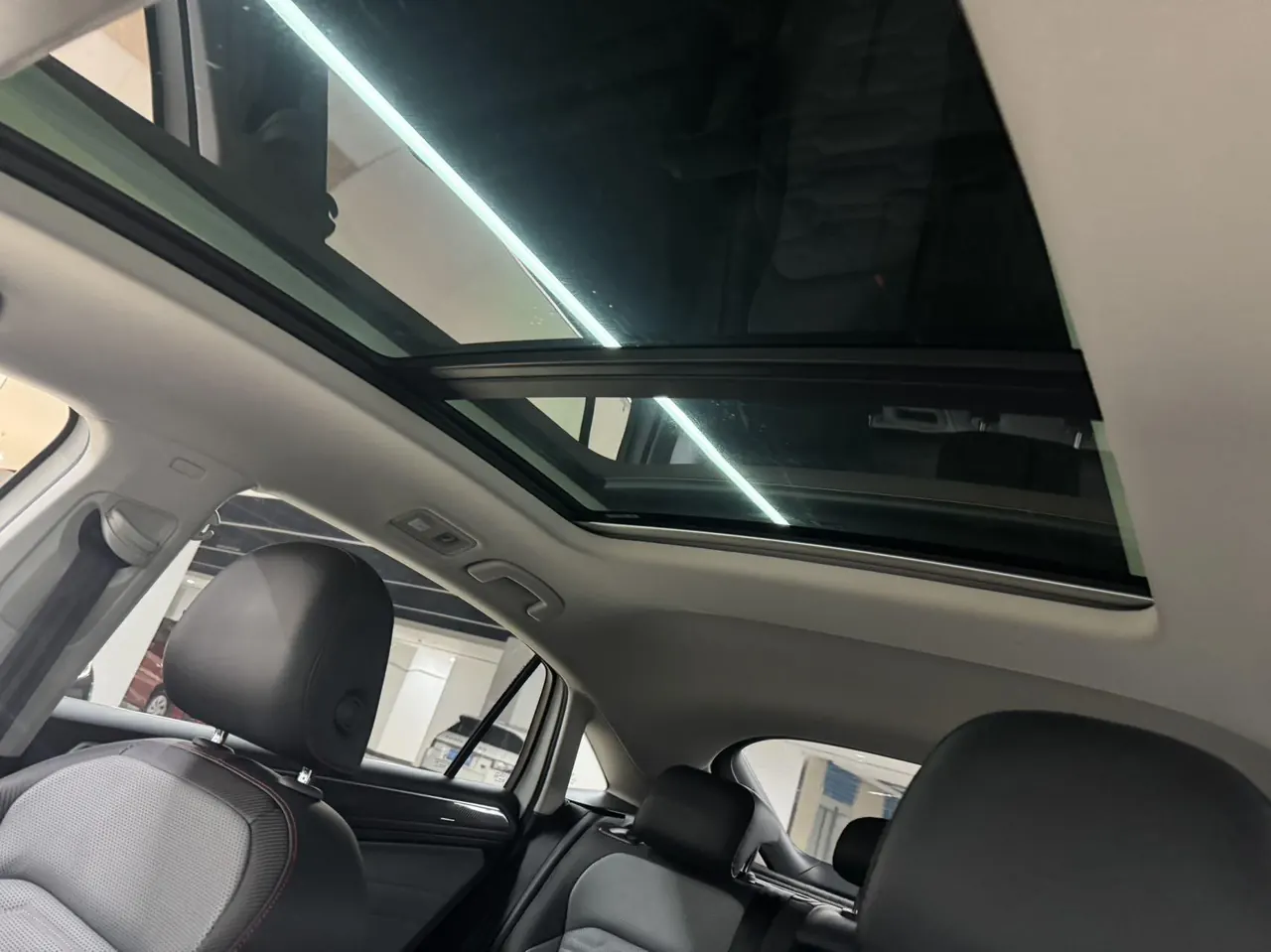 Volkswagen 2021 Tiguan X 2.0TSI 330TSI Two-Drive Ultimate Automatic Gear 9