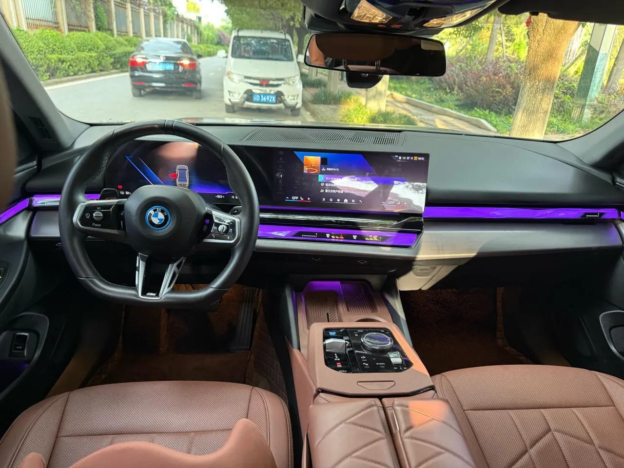 BMW 2024 i5 eDrive 35L M sports suit automatic gear 5