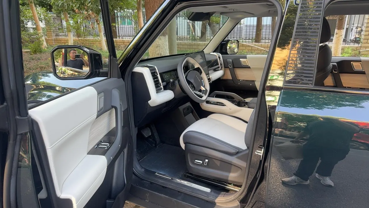 ICAR 2024 iCAR 03 501km 4-wheel drive long endurance advanced automatic gear 3