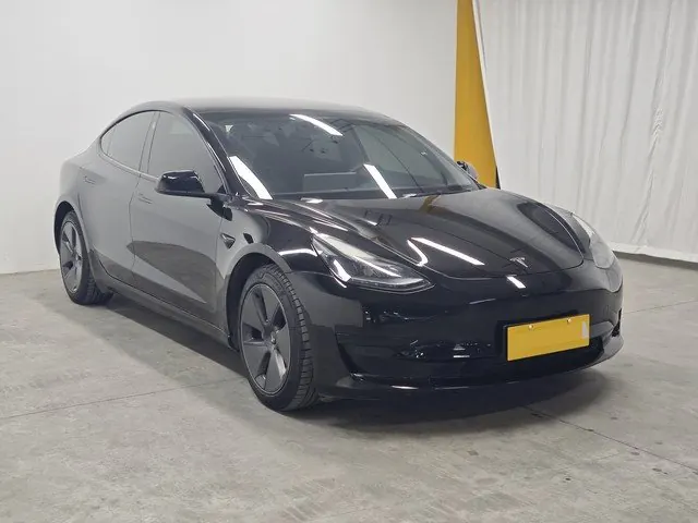 Tesla 2022 Model 3 rear-wheel drive version of automatic transmission 3