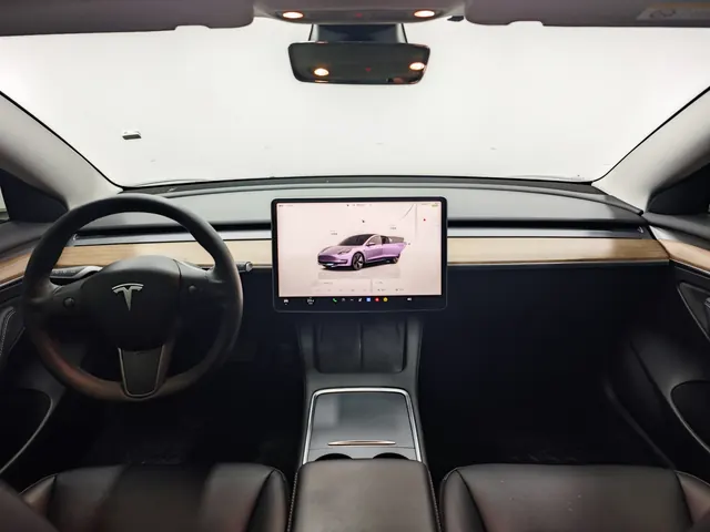 Tesla 2022 Model 3 rear-wheel drive version of automatic transmission 4