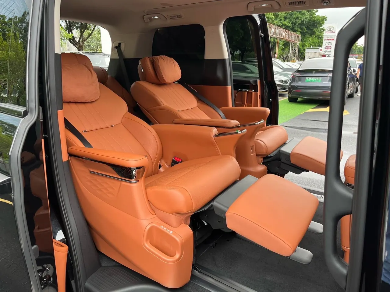 Chuanqi 2026 yearning for M8 PHEV L 1.5T four-wheel drive Ultra automatic gear 5