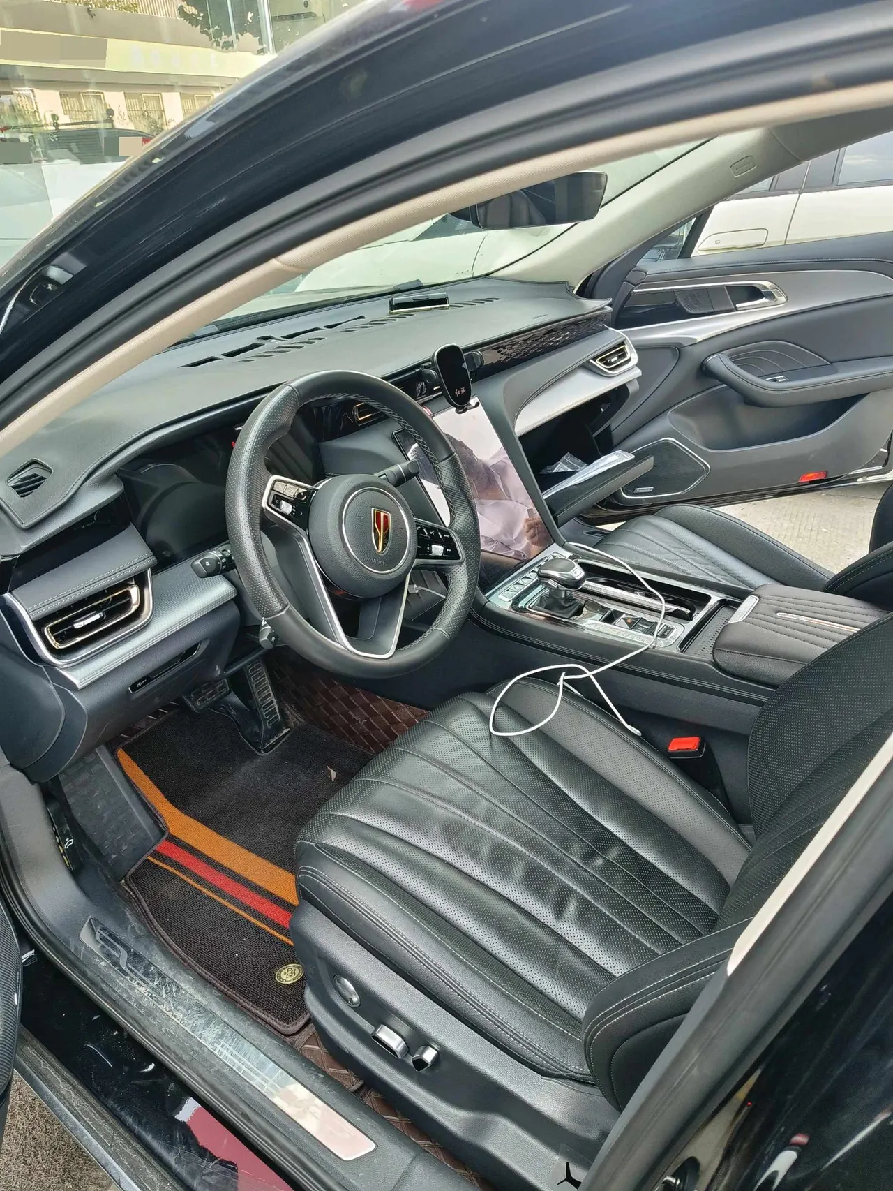 HongQi 2024 H5 2.0T Zhilian Qi Chang Edition Automatic Gear 7