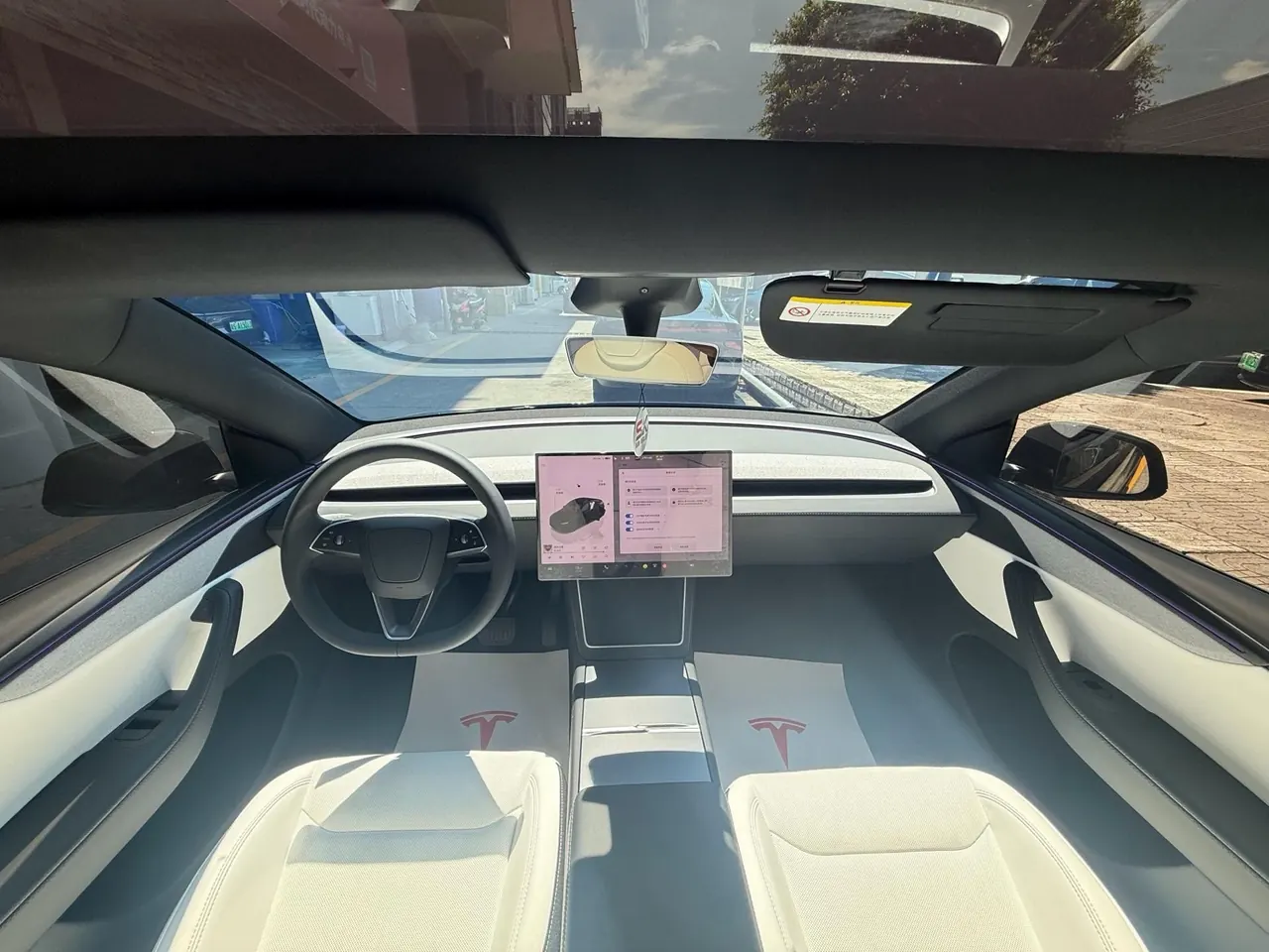 Tesla 2026 Model Y long endurance all-wheel drive version automatic transmission 7